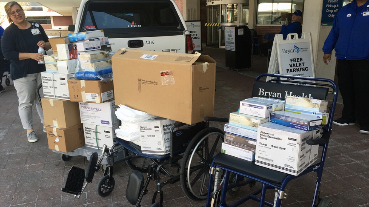 Corman leads lab donation drive for local hospital